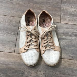 Born Lace-up Shoe